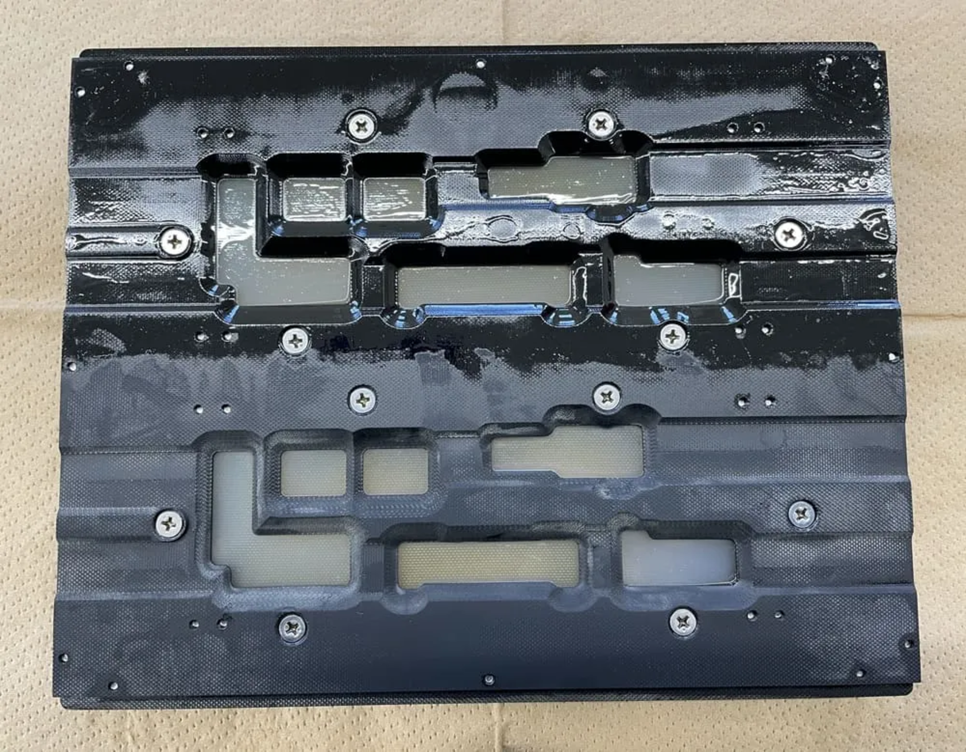 パレット洗浄試験における洗浄後のパレット